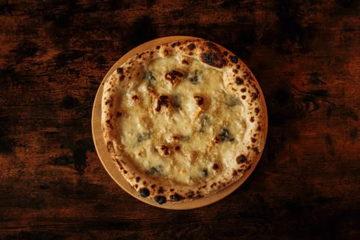 quattro formaggi cheese pizza